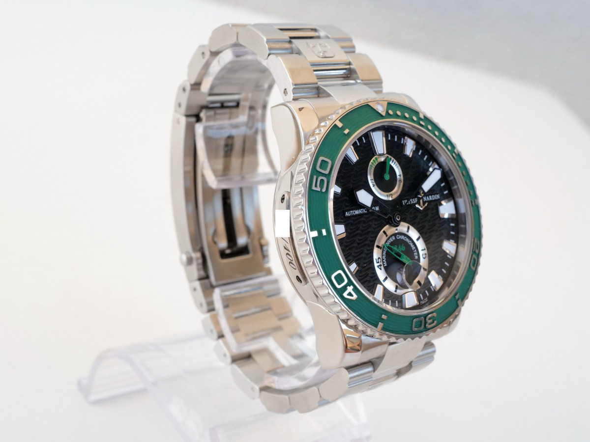 Швейцарские часы Ulysse Nardin Maxi Marine Diver Limited Edition of 100 Green Bezel 43