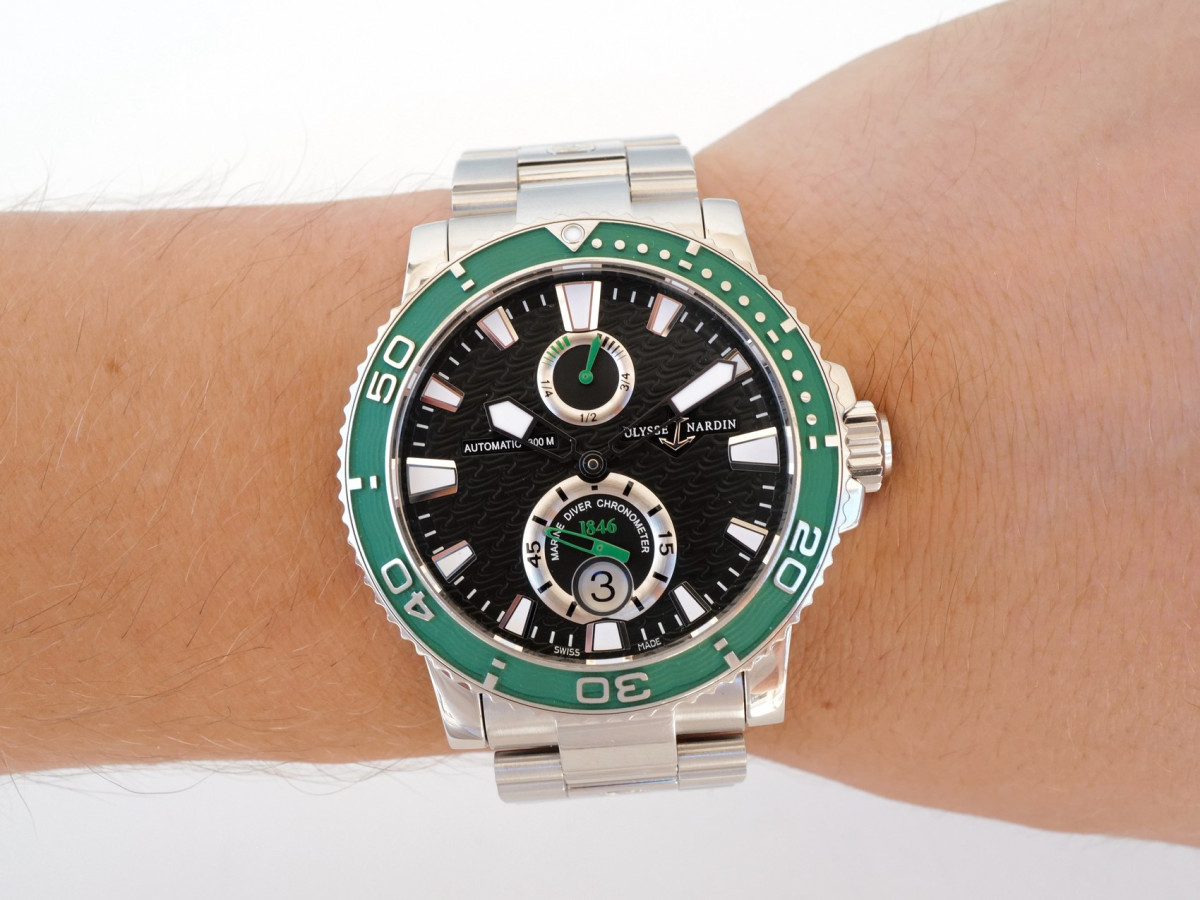 Швейцарские часы Ulysse Nardin Maxi Marine Diver Limited Edition of 100 Green Bezel 43
