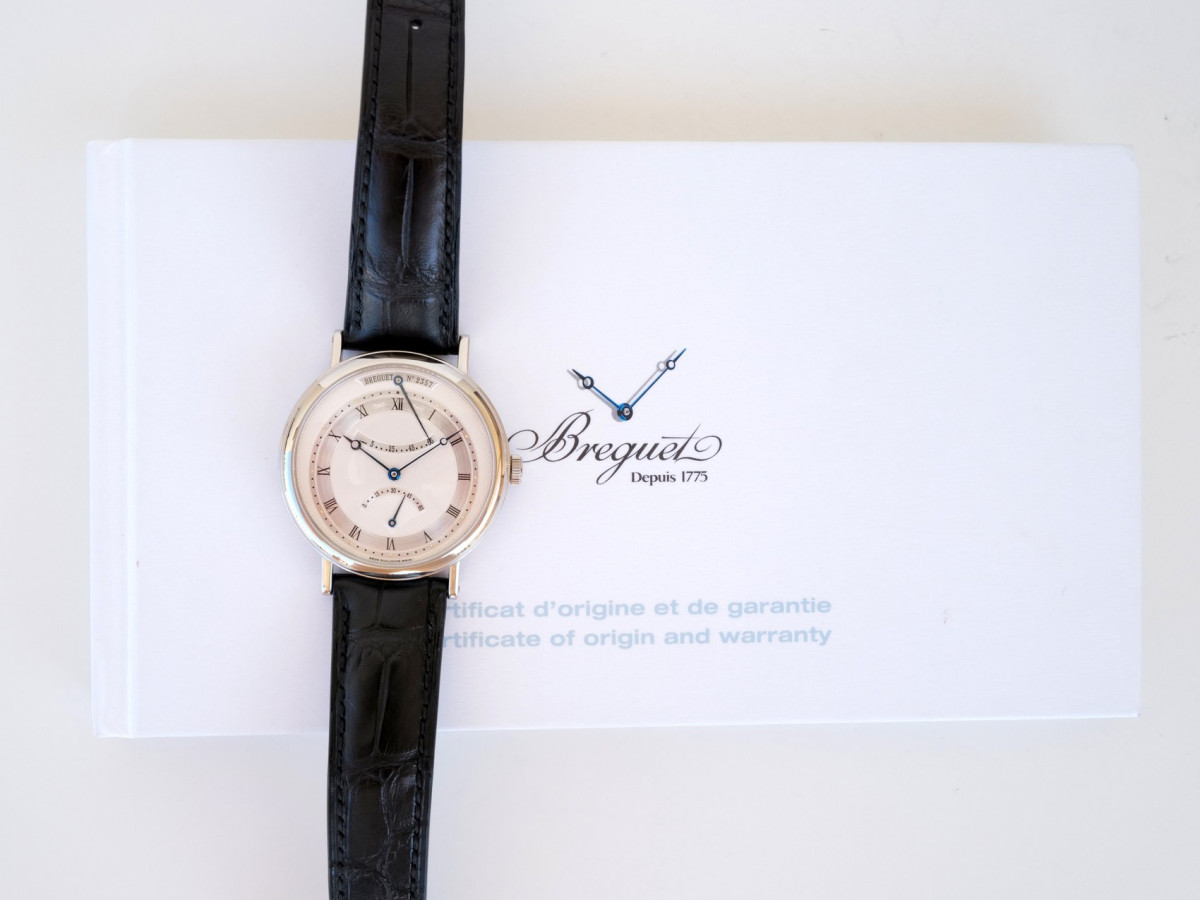 Швейцарський годинник Breguet Classique Retrograde Seconds Power Reserve 18K White Gold