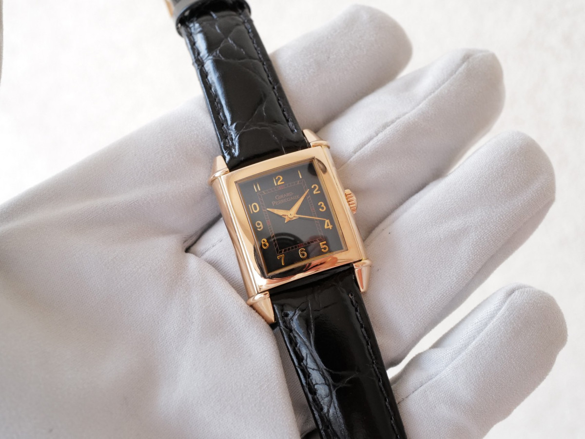 Swiss watch Girard Perregaux 1945 Vintage Ladies Quartz 18K Rose Gold