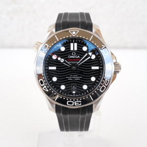 Швейцарський годинник Omega Seamaster Diver 300 M Co-Axial Chronometer Black Dial 42