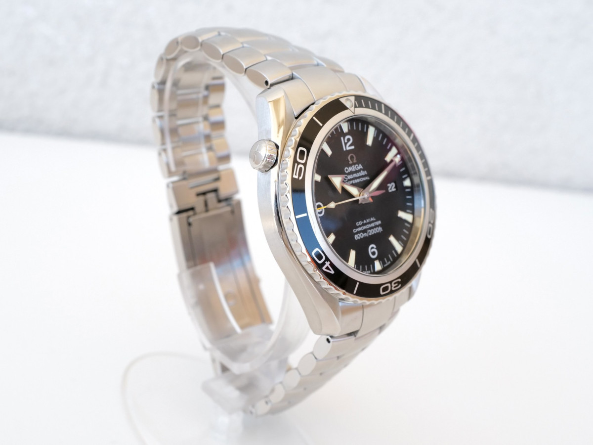 Швейцарський годинник Omega Seamaster Planet Ocean Co-Axial Black Dial 46
