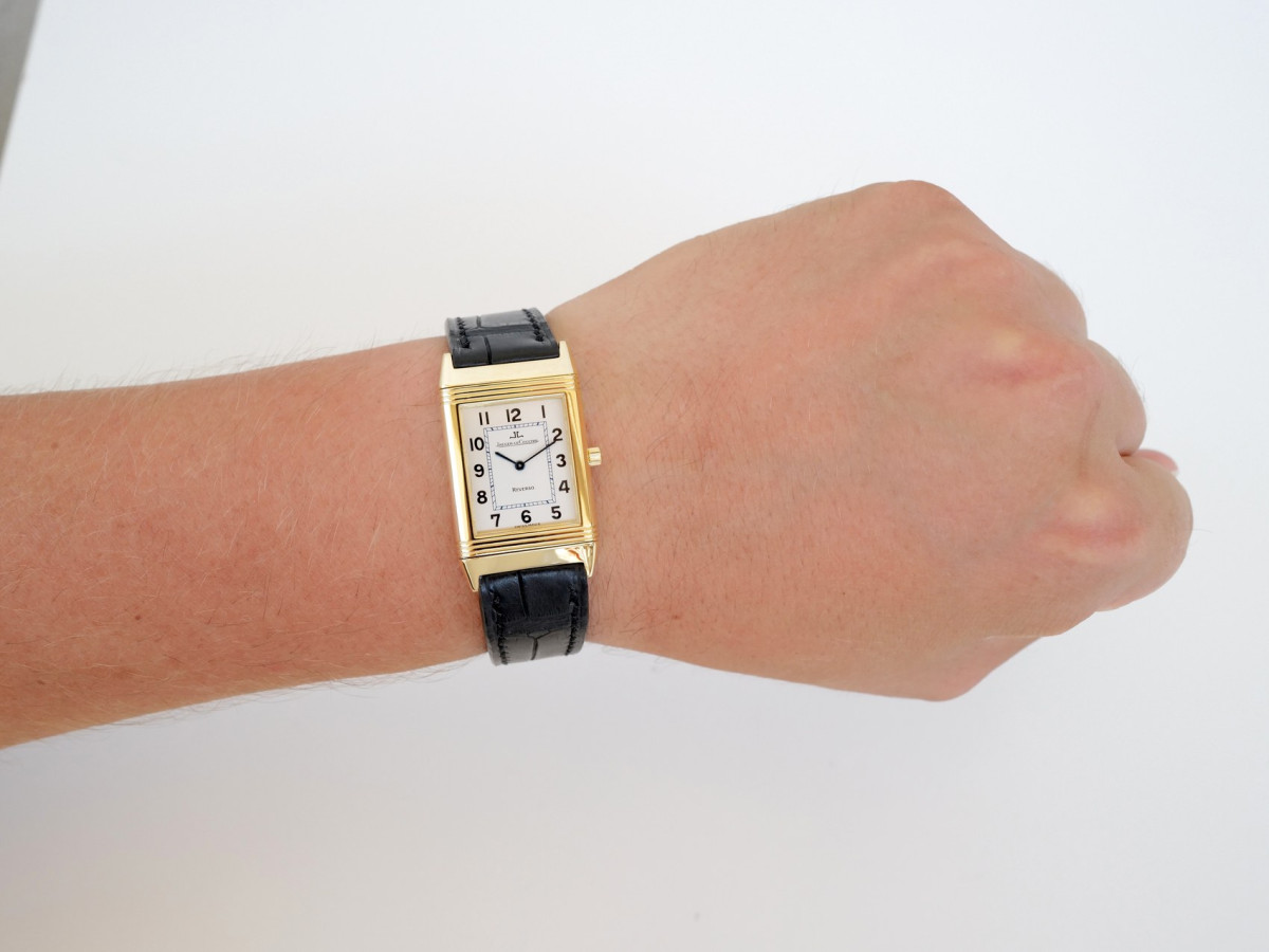Swiss watch Jaeger-LeCoultre Reverso Classique 18K Yellow Gold