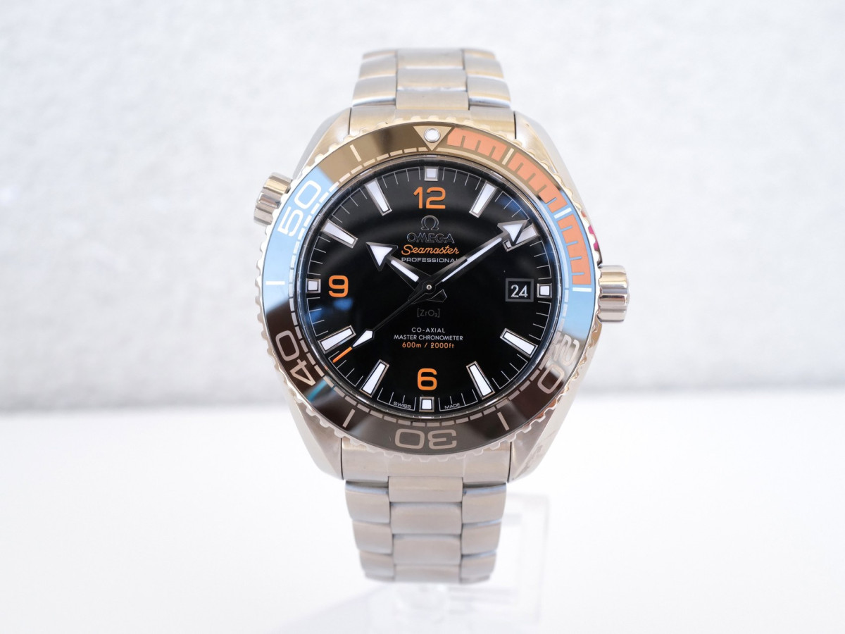 Швейцарський годинник Omega Seamaster Planet Ocean 600M Black Dial 44