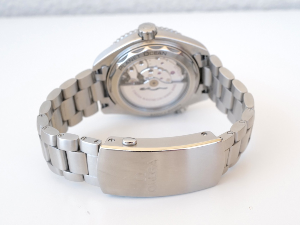 Швейцарський годинник Omega Seamaster Planet Ocean 600M Black Dial 44
