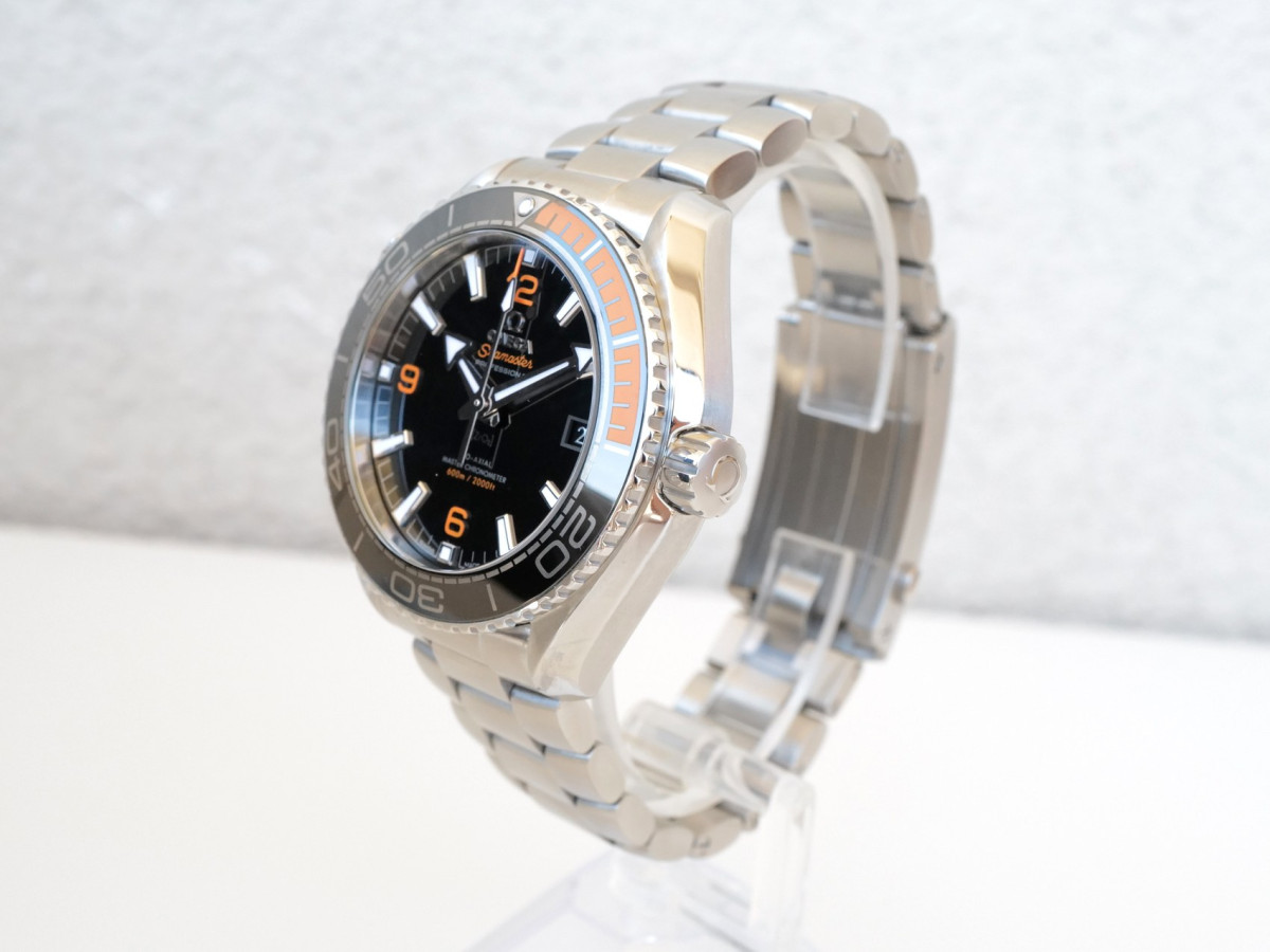 Швейцарський годинник Omega Seamaster Planet Ocean 600M Black Dial 44