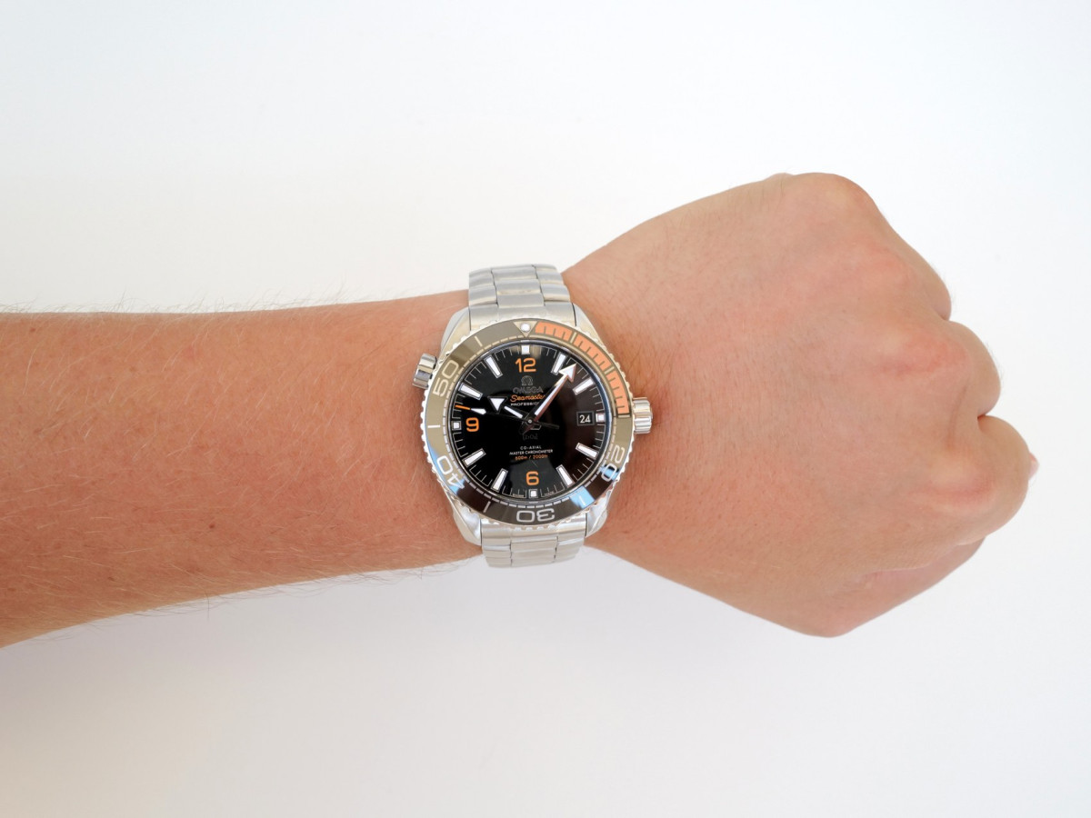 Швейцарський годинник Omega Seamaster Planet Ocean 600M Black Dial 44