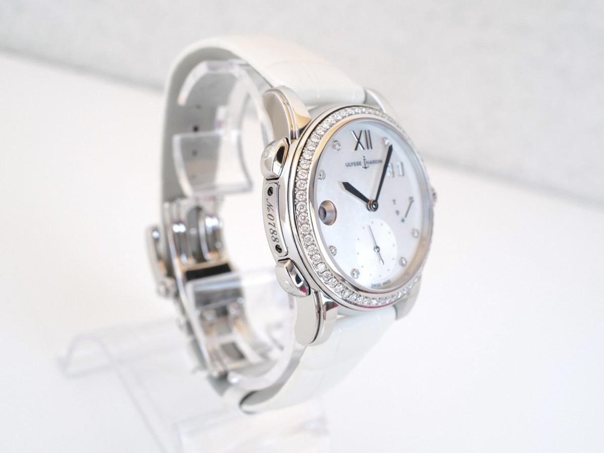 Swiss watch Ulysse Nardin Dual Time MOP Diamond Dial Bezel 37