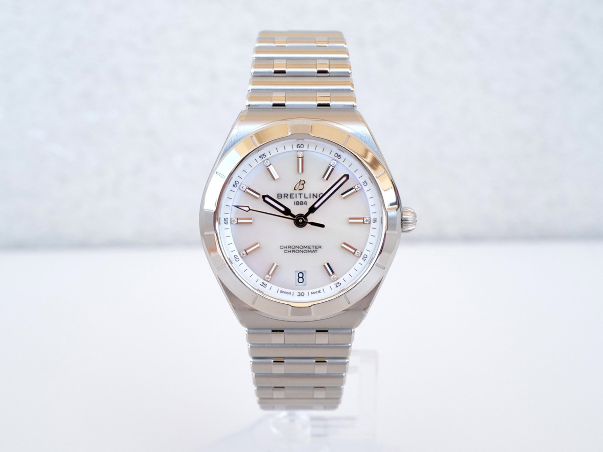 Швейцарський годинник Breitling Chronomat Mother Of Pearl Diamond Dial 36