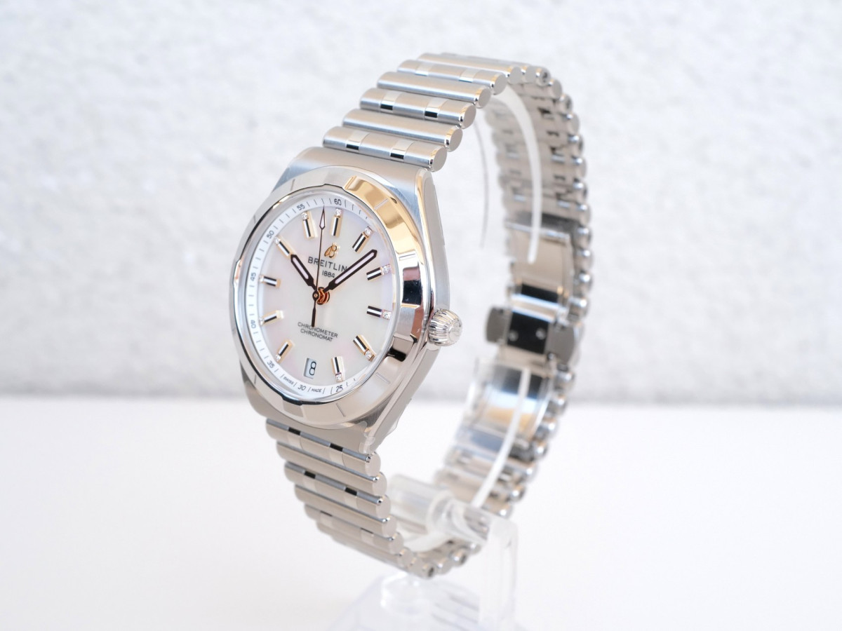 Швейцарський годинник Breitling Chronomat Mother Of Pearl Diamond Dial 36