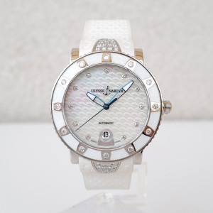 Швейцарський годинник Ulysse Nardin Lady Diver Diamond MOP Dial 40