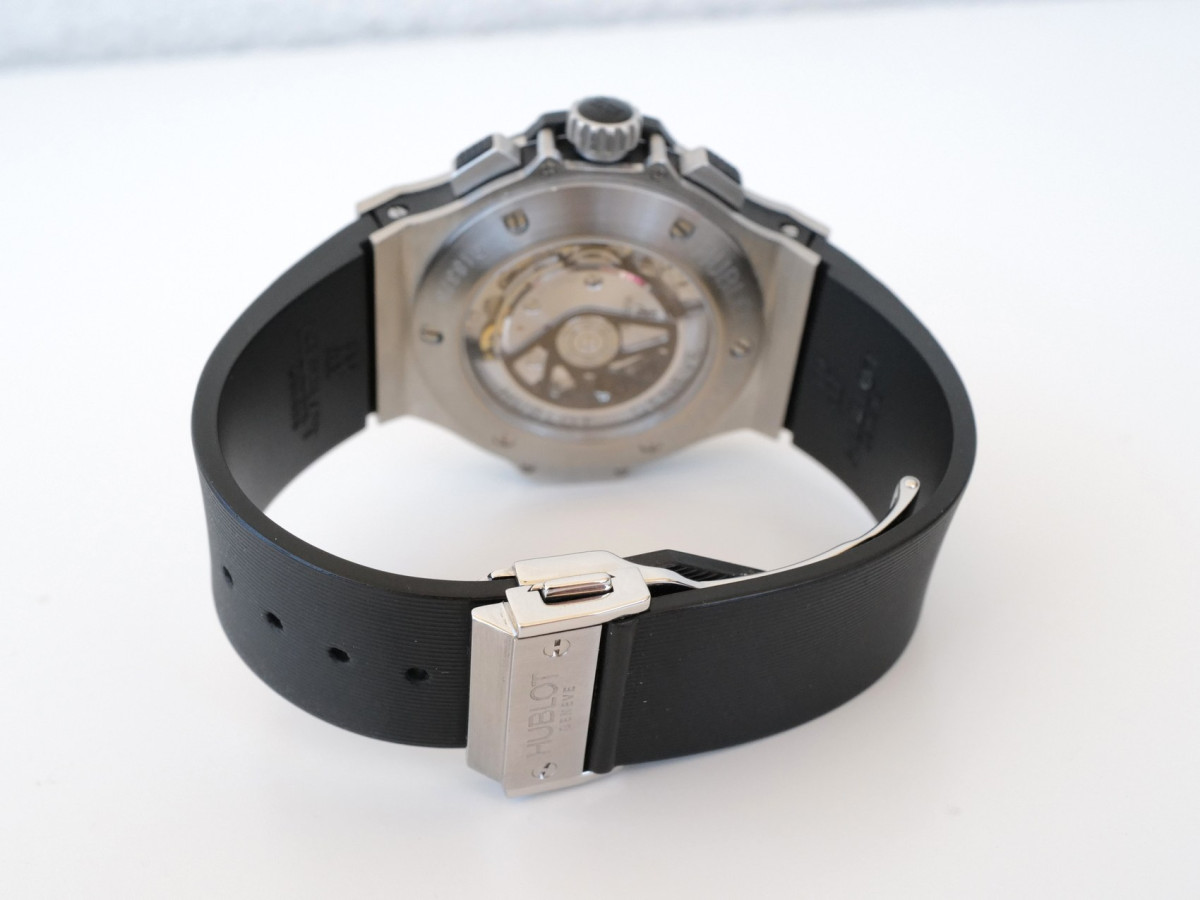 Швейцарський годинник Hublot Big Bang 44 Chronograph Steel Ceramic Carbon Dial