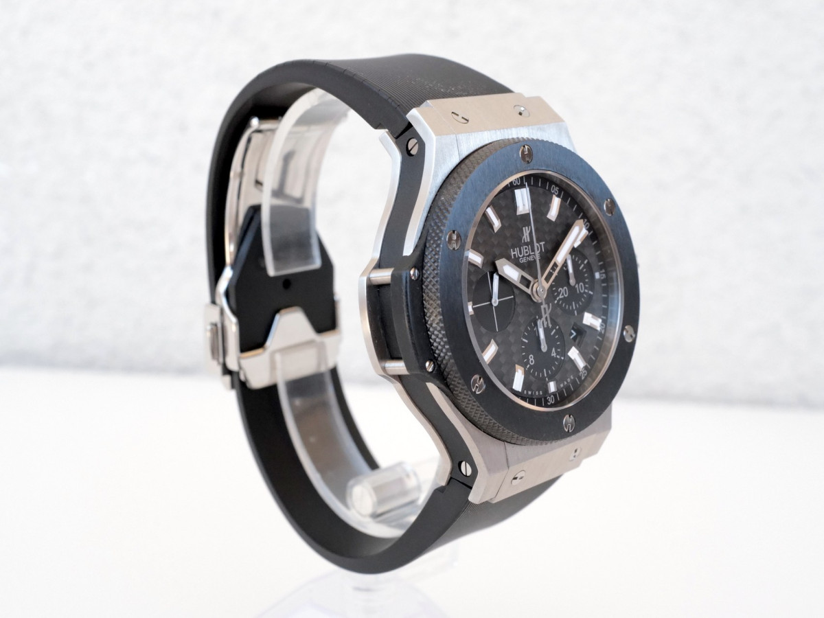 Швейцарський годинник Hublot Big Bang 44 Chronograph Steel Ceramic Carbon Dial