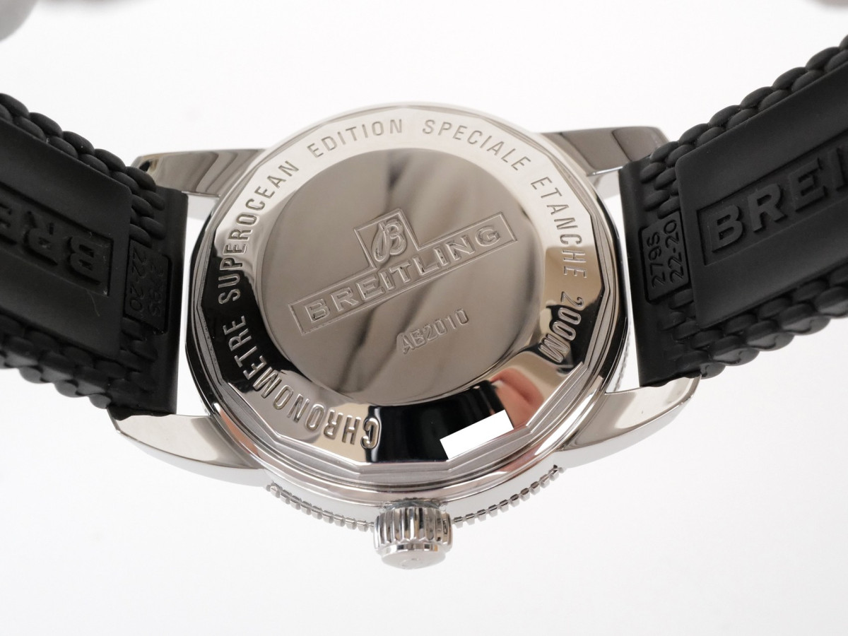 Швейцарские часы Breitling Superocean Heritage B20 Automatic 42