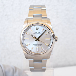 Швейцарские часы Rolex Oyster Perpetual 34 Silver Dial (2022)