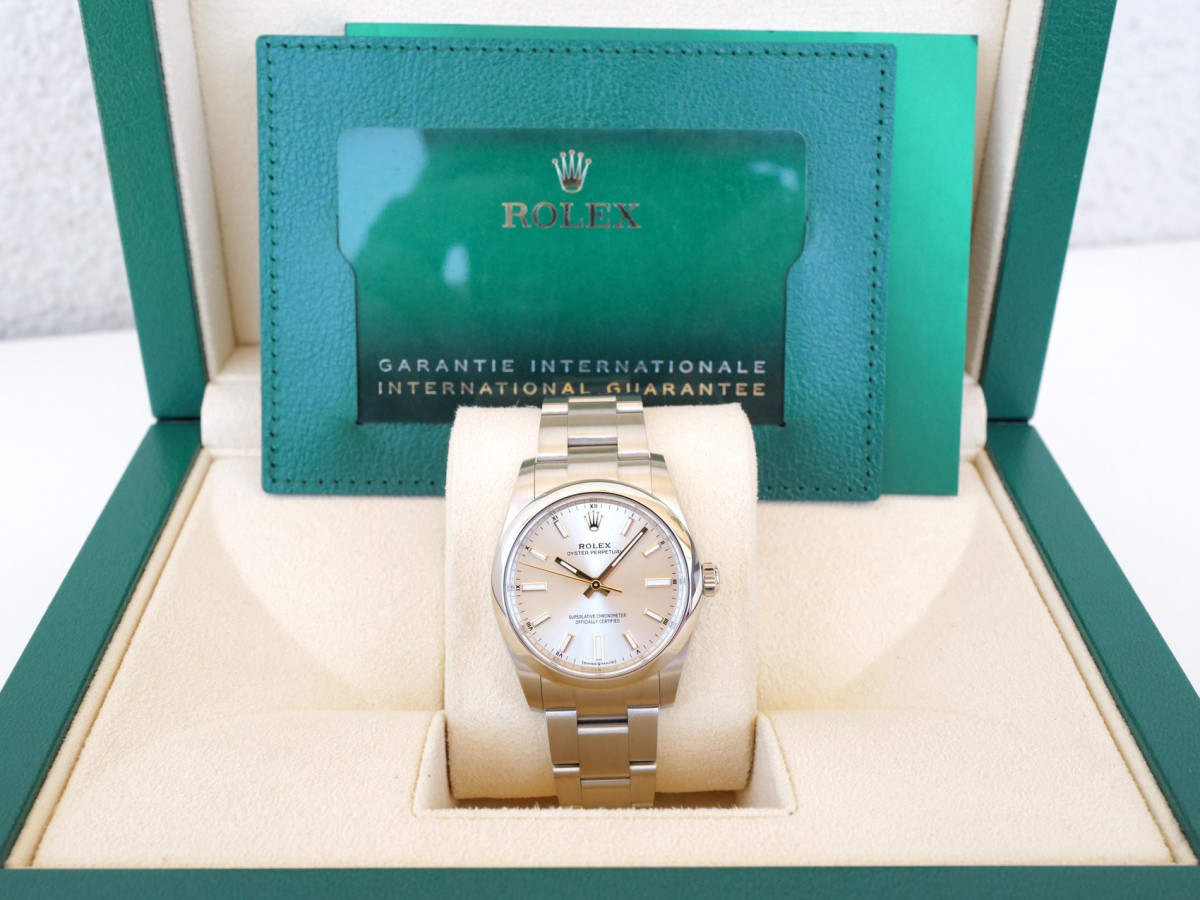 Швейцарские часы Rolex Oyster Perpetual 34 Silver Dial (2022)