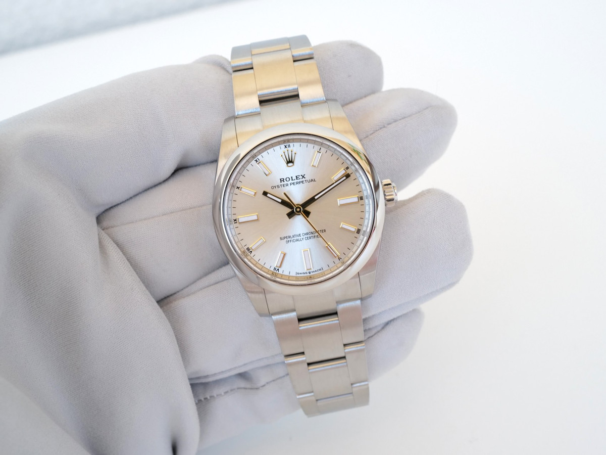 Швейцарские часы Rolex Oyster Perpetual 34 Silver Dial (2022)
