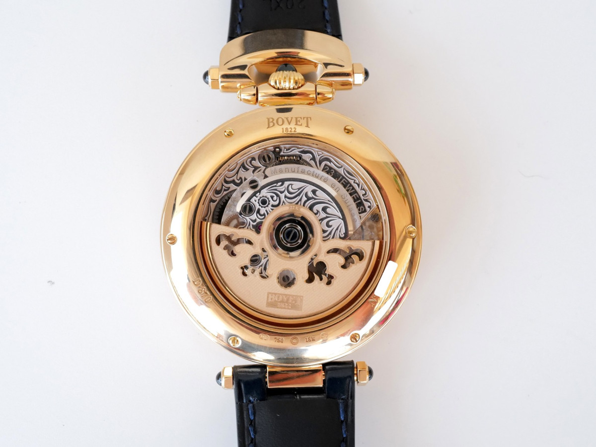 Швейцарские часы Bovet Amadeo Fleurier Perpetual Calendar Retrograde GMT 18K Rose Gold Blue Dial 42
