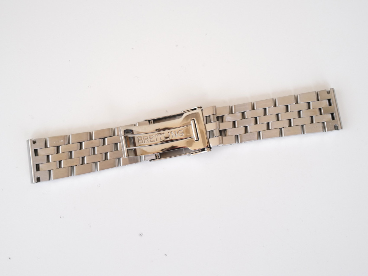 Швейцарские часы Breitling Bracelet Pilot 22