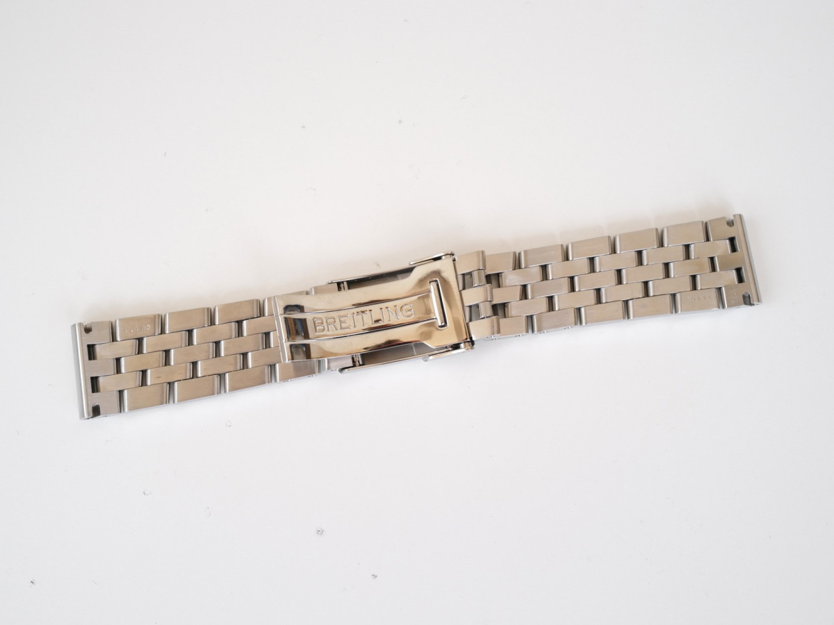 Швейцарские часы Breitling Bracelet Pilot 22