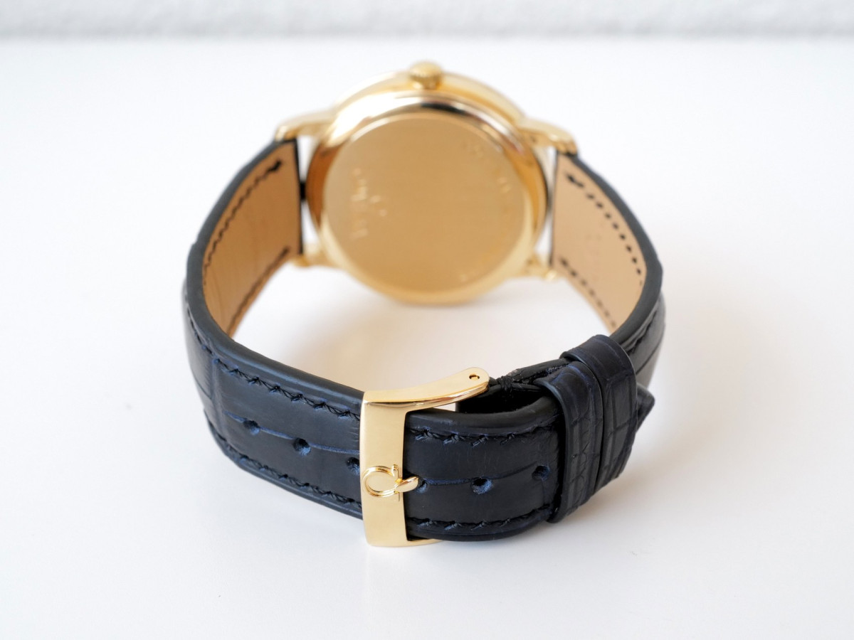 Швейцарський годинник Omega De Ville Prestige 18K Yellow Gold Blue Dial 39