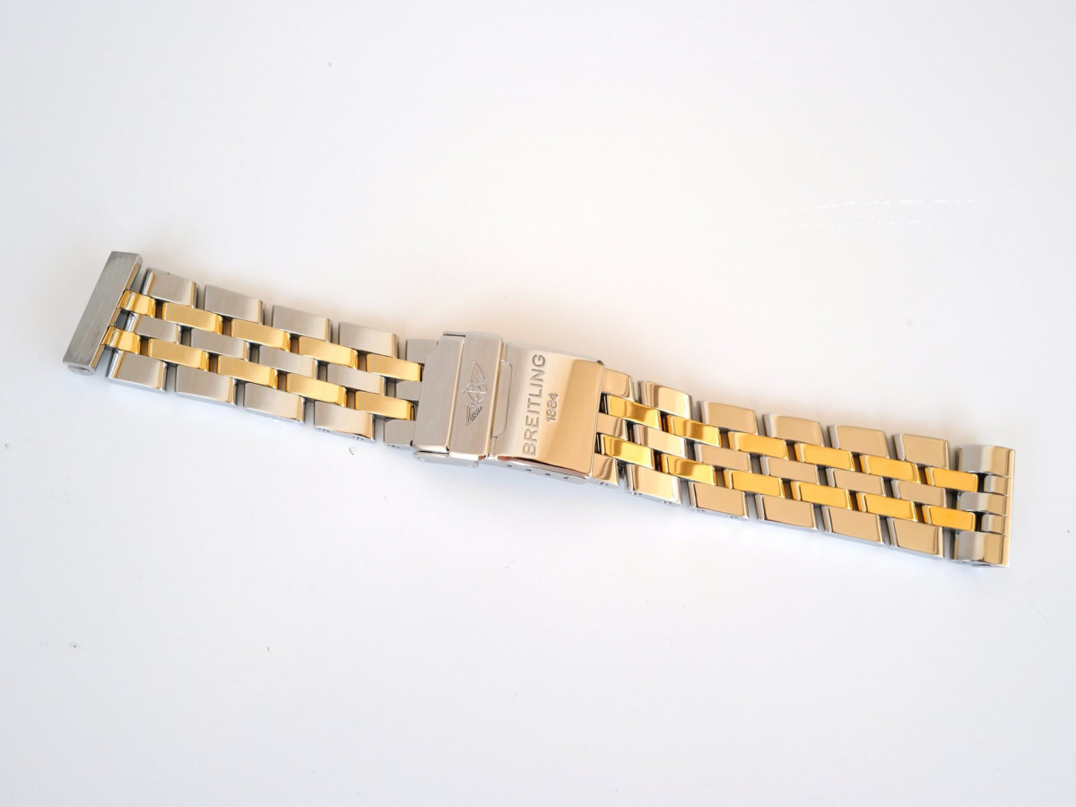Швейцарские часы Breitling Chronomat Evolution 44