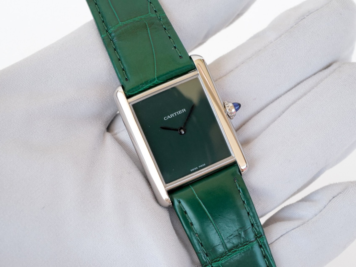 Швейцарские часы Cartier Tank Must De Cartier