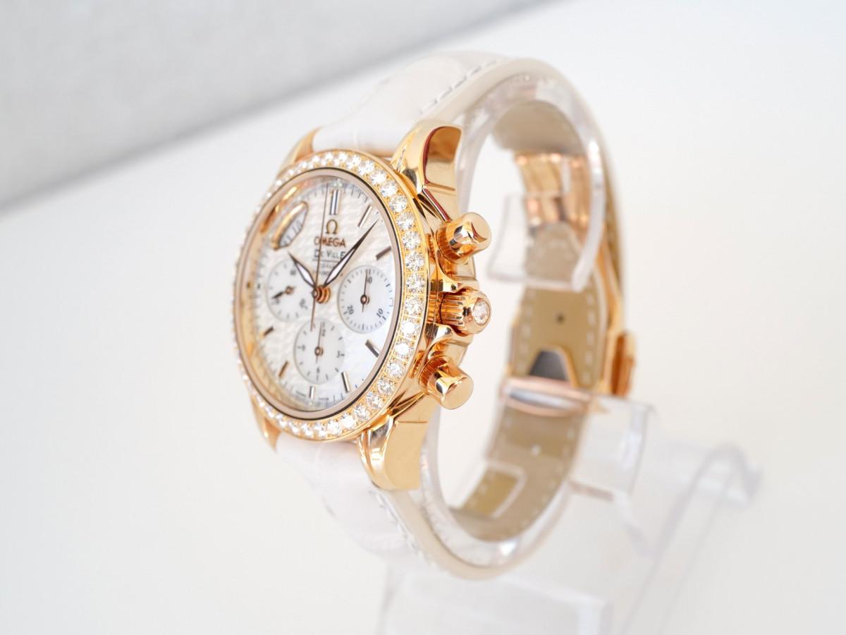 Швейцарские часы Omega De Ville Co-Axial Chronograph MOP Dial Diamonds 18K Rose Gold 35