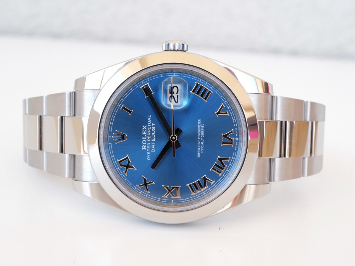 Швейцарские часы Rolex Datejust 41 Blue Roman Dial Oyster Bracelet