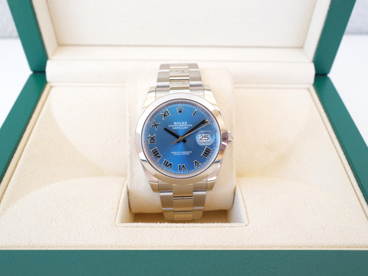 Швейцарские часы Rolex Datejust 41 Blue Roman Dial Oyster Bracelet