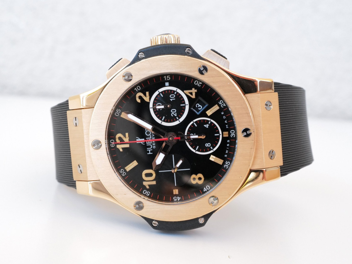 Швейцарские часы Hublot Big Bang Original 18K Rose Gold 44