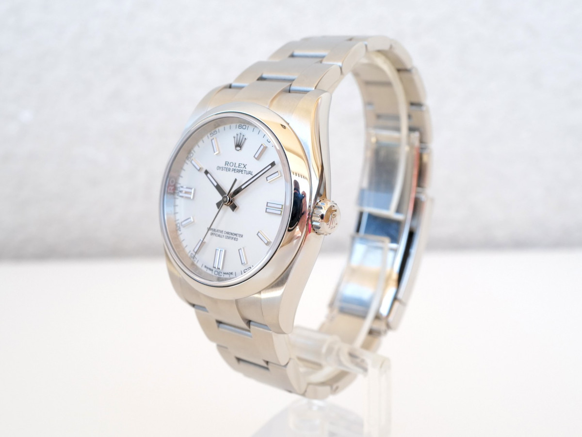 Швейцарские часы Rolex Oyster Perpetual 36 White Dial