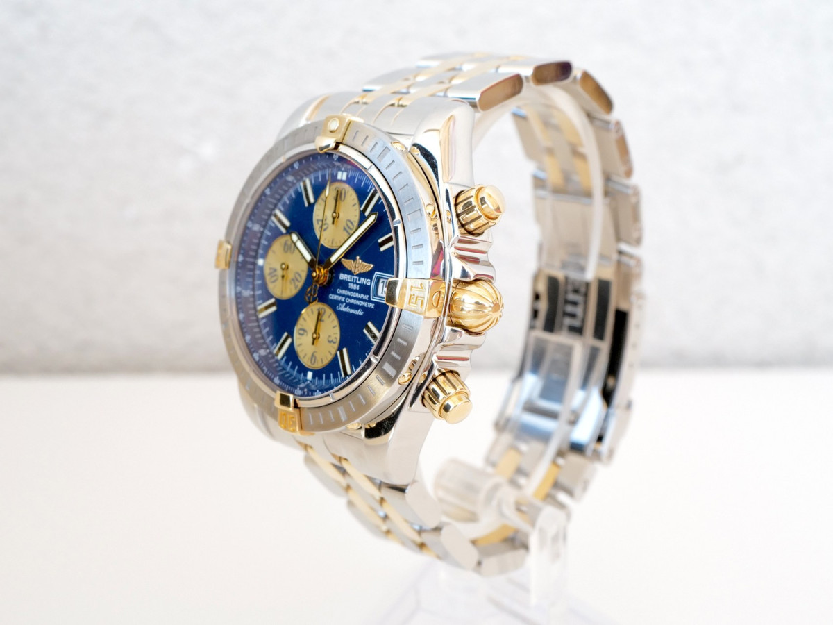 Швейцарские часы Breitling Chronomat Evolution Blue Dial 44