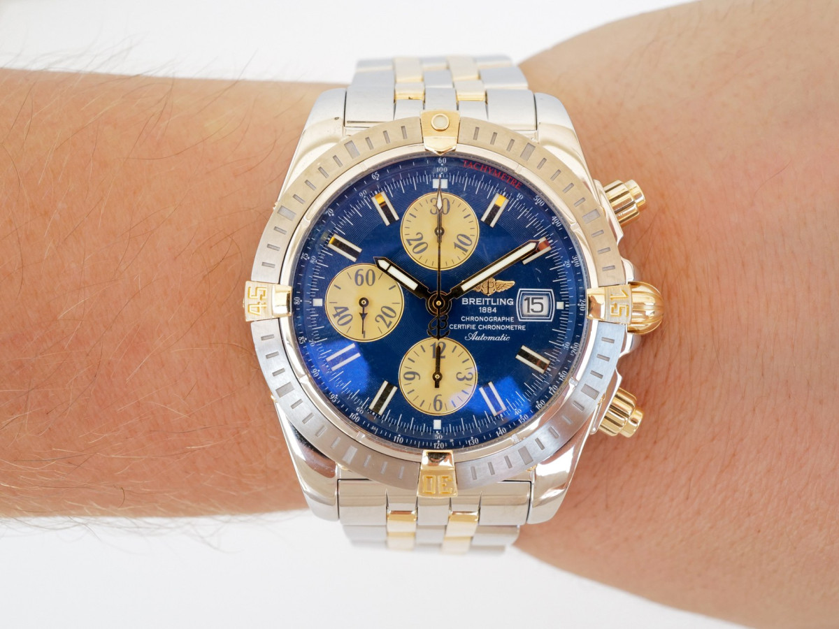 Швейцарские часы Breitling Chronomat Evolution Blue Dial 44
