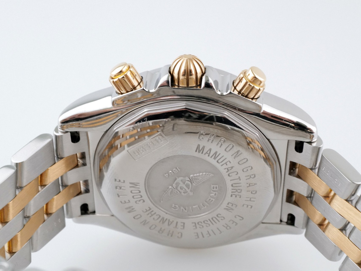 Швейцарские часы Breitling Chronomat Evolution Blue Dial Gold Steel 44
