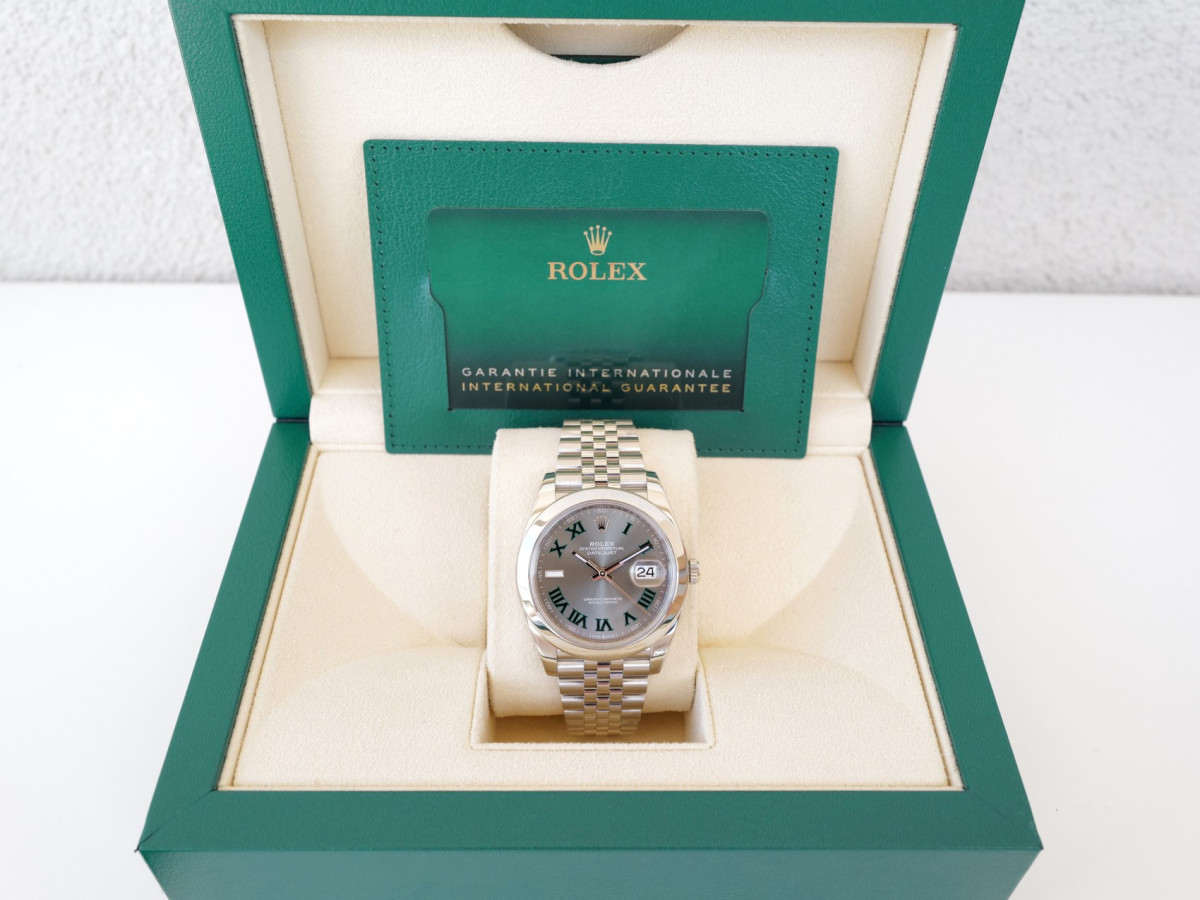 Швейцарские часы Rolex Datejust 41 Wimbledon Dial Domed Bezel Jubilee Bracelet (2024)