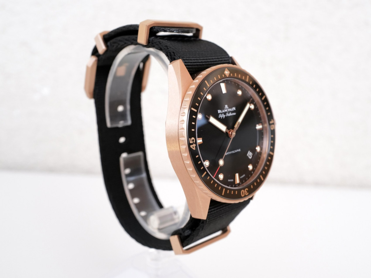 Swiss watch Blancpain Fifty Fathoms Bathyscaphe 18K Rose Gold 43 (2026)
