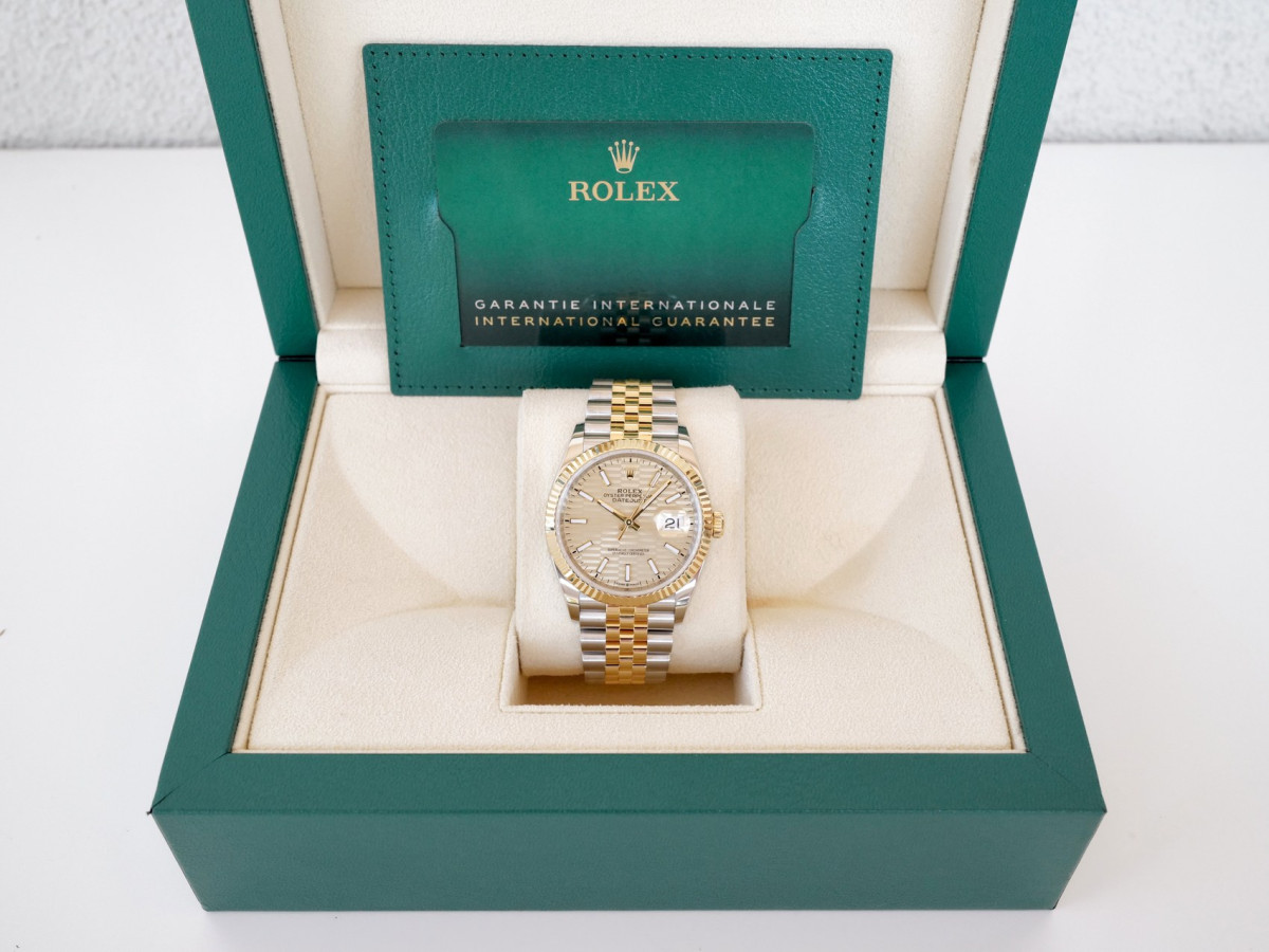 Swiss watch Rolex Datejust 36 Jubilee Steel 18K Yellow Gold Champagne Motif Dial