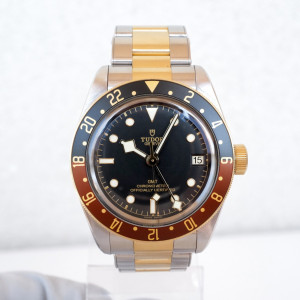 Швейцарський годинник Tudor Black Bay GMT 41