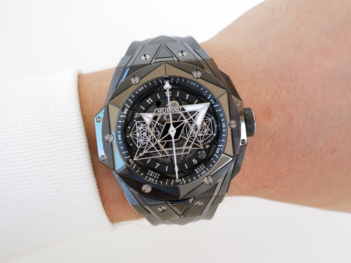 Швейцарський годинник Hublot Big Bang Sang Bleu II Black Magic Ceramic 45