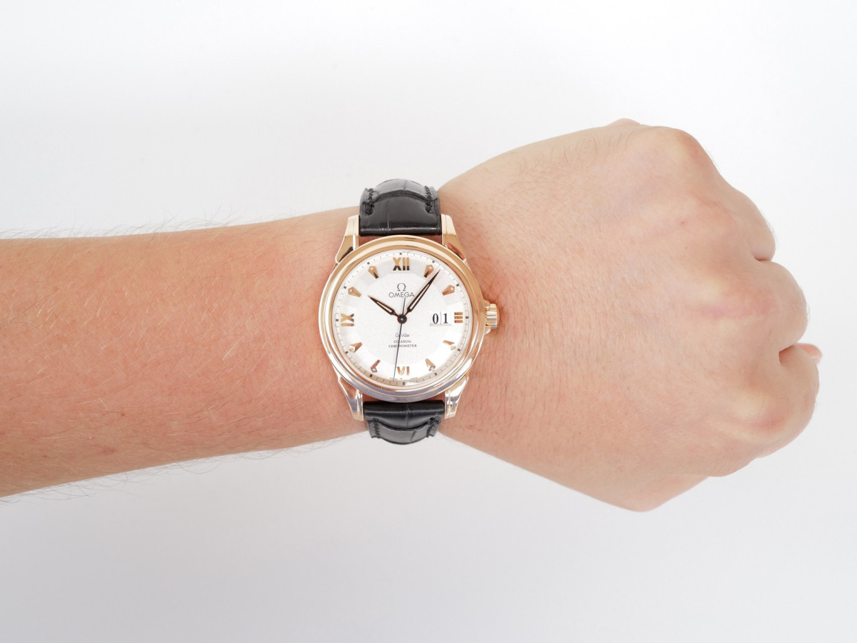 Швейцарские часы Omega De Ville Co-Axial Chronometer 18K Rose Gold Limited Edition 39