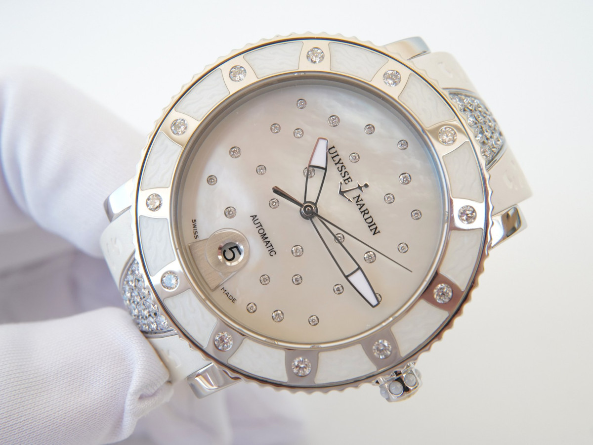 Швейцарские часы Ulysse Nardin Marine Lady Diver Starry Night Diamonds