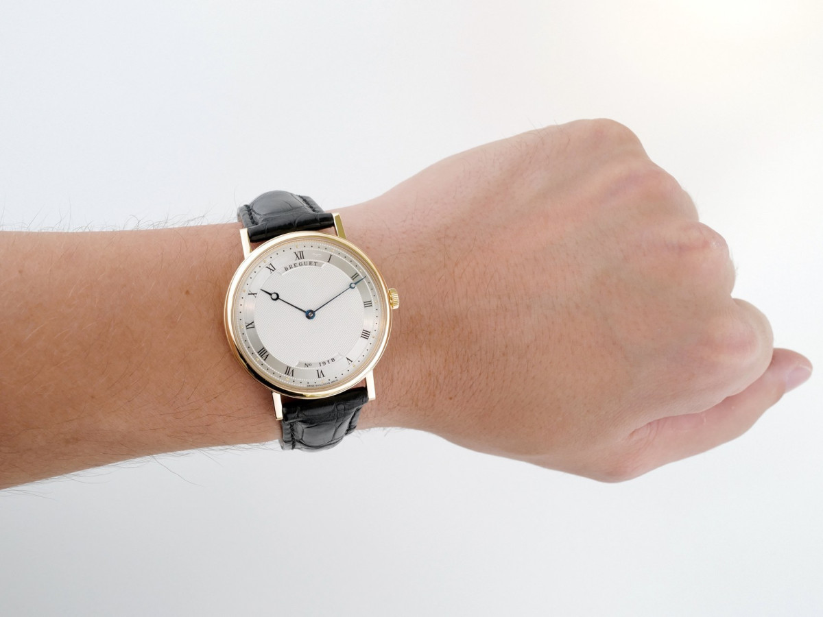 Швейцарський годинник Breguet Classique Ultra Slim