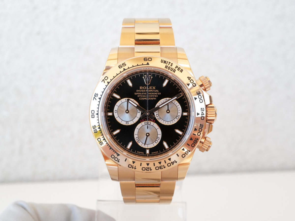 Швейцарские часы Rolex Cosmograph Daytona 18K Rose Gold Black Dial