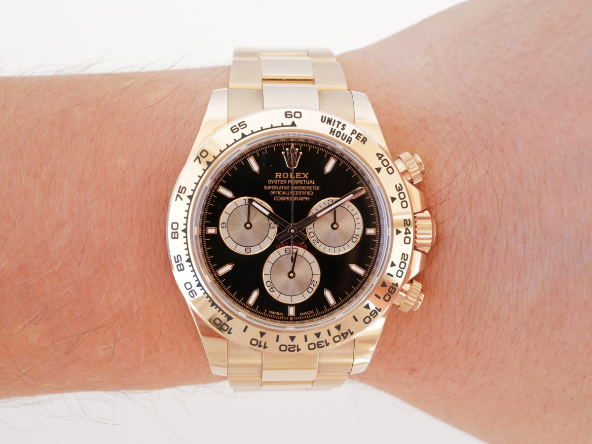 Швейцарские часы Rolex Cosmograph Daytona 18K Rose Gold Black Dial