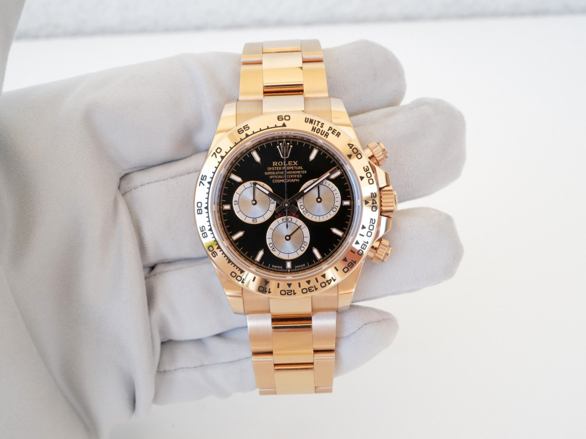 Швейцарские часы Rolex Cosmograph Daytona 18K Rose Gold Black Dial