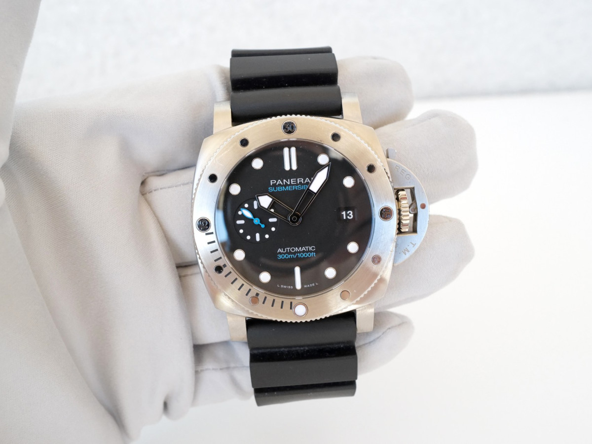 Swiss watch Panerai Submersible 44
