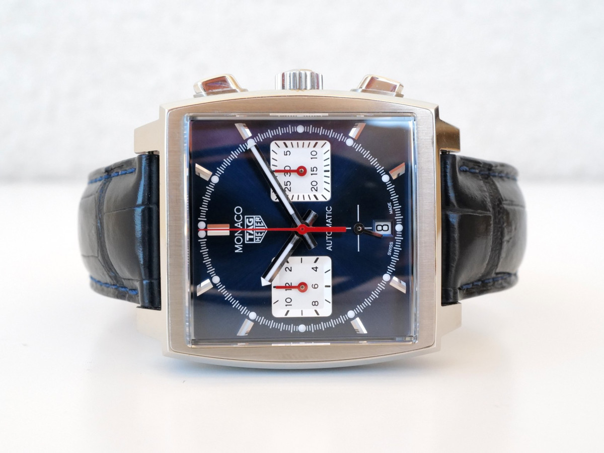 Швейцарские часы TAG Heuer Monaco Automatic Chronograph 39 (2025)