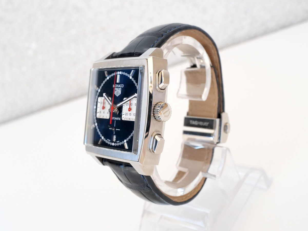 Швейцарские часы TAG Heuer Monaco Automatic Chronograph 39 (2025)