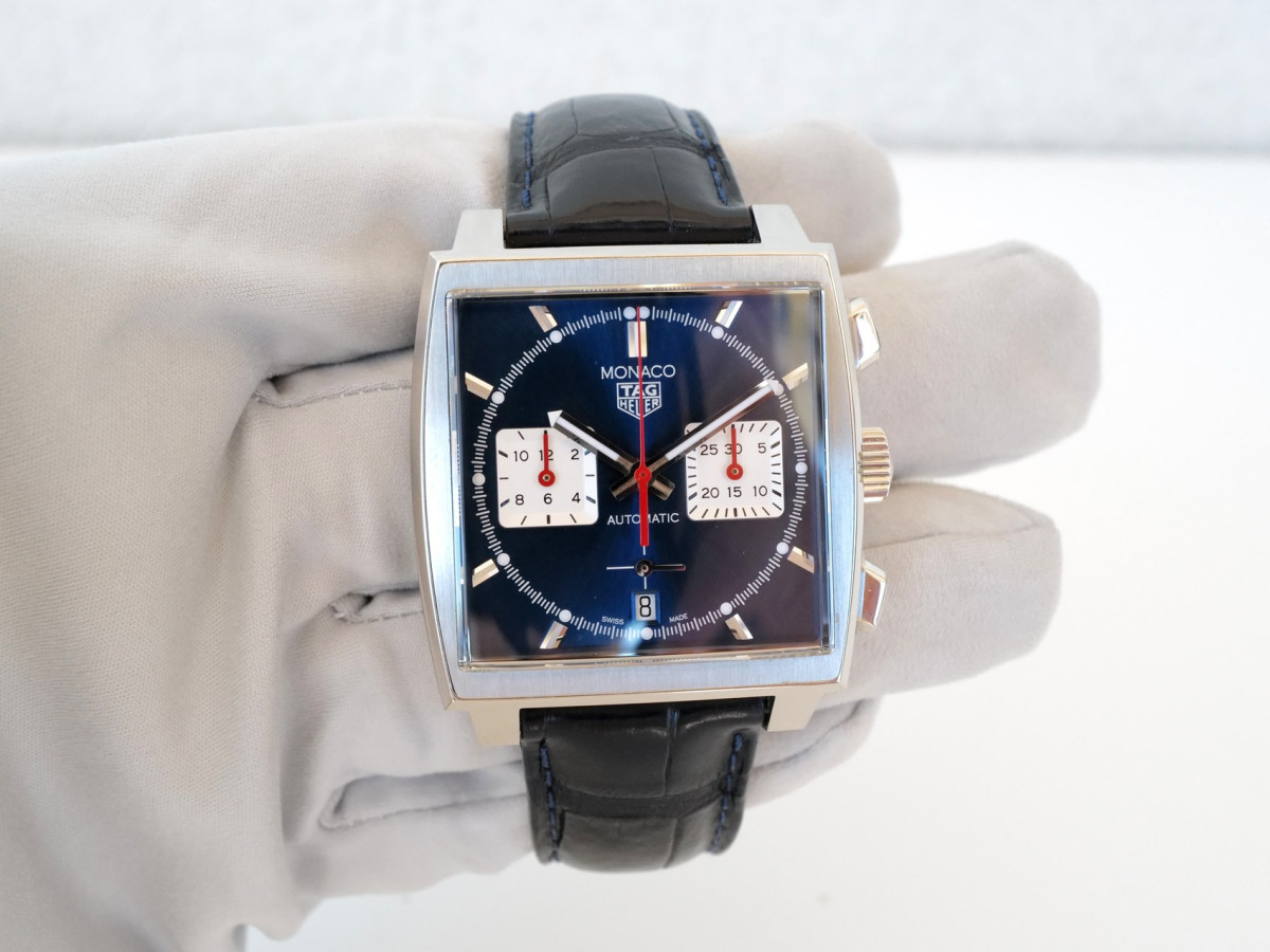 Швейцарские часы TAG Heuer Monaco Automatic Chronograph 39 (2025)